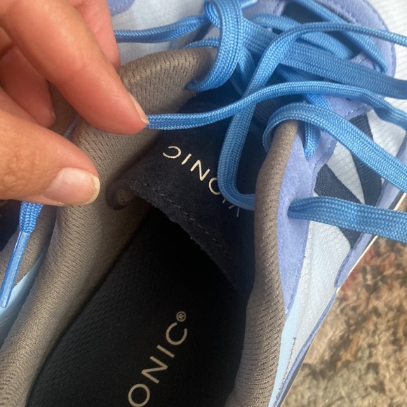 Vionic 10 - Picture 6 of 8